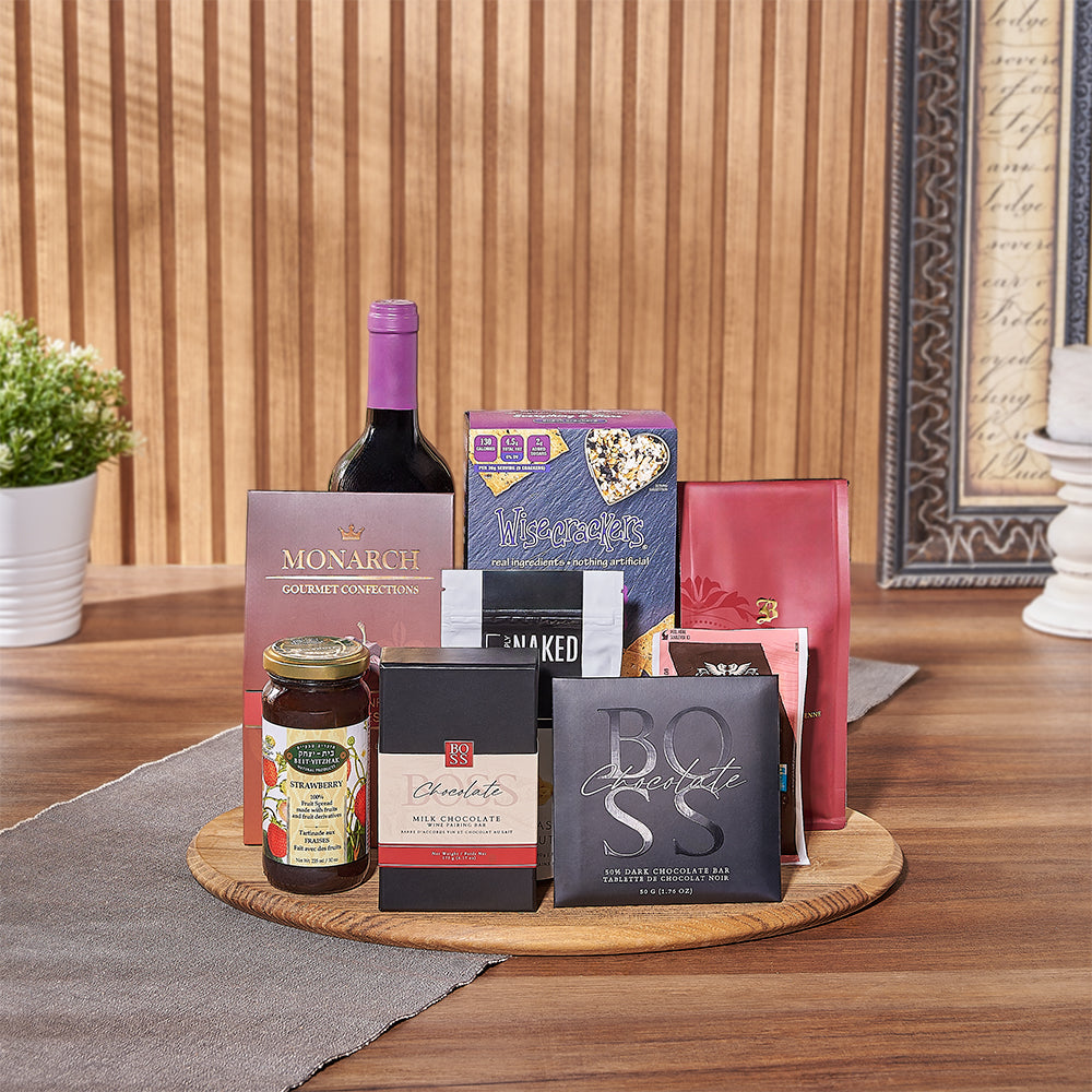 Deluxe Kosher Wine Gift Basket Featuring Cheese Platter Essentials – how the gift is presented