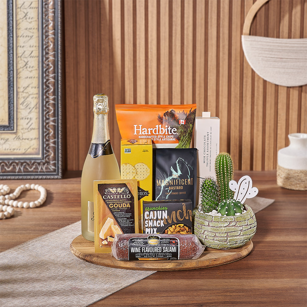 Sparkling Wine with Teak Snack Basket – how the gift is presented