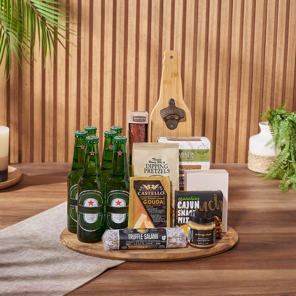 Premium 6-Bottle Beer Basket with Truffle Salami and Cheese – how the gift is presented