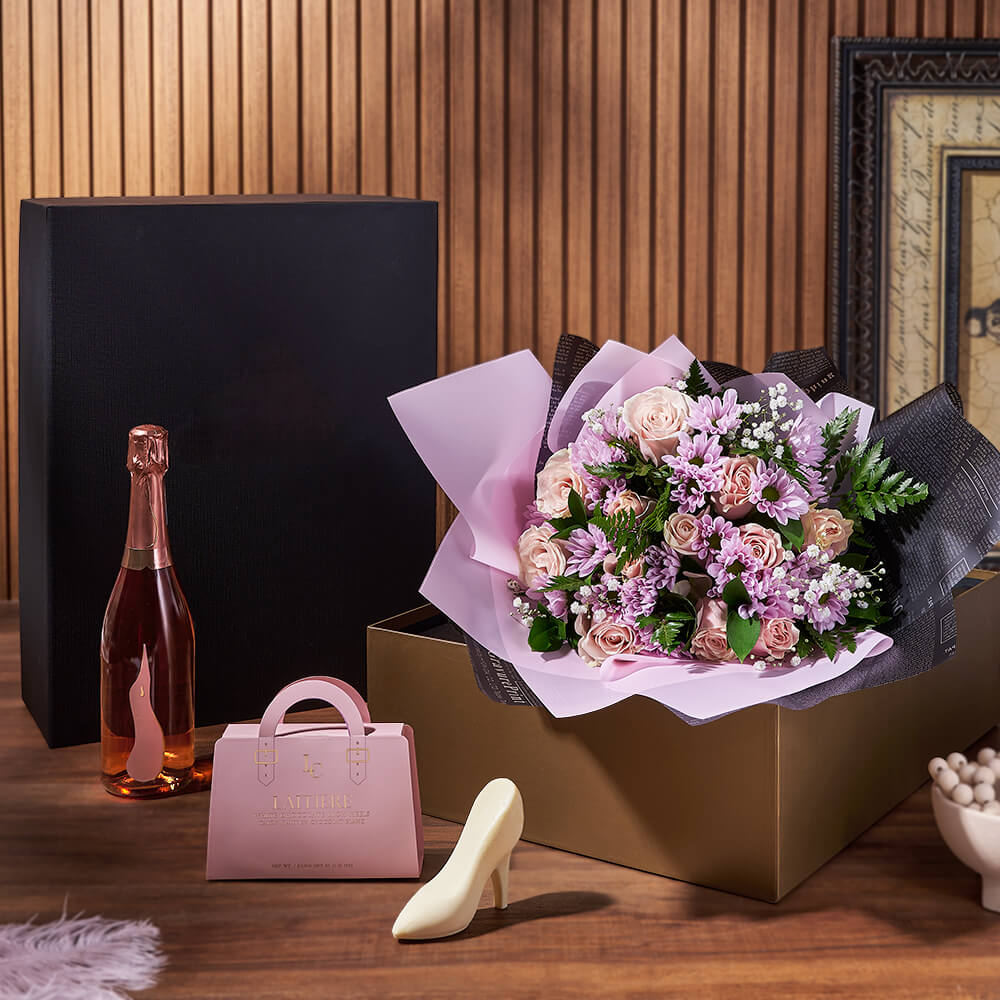 Pink and Purple Rose Bouquet with Sparkling Wine Gift – how the gift is presented