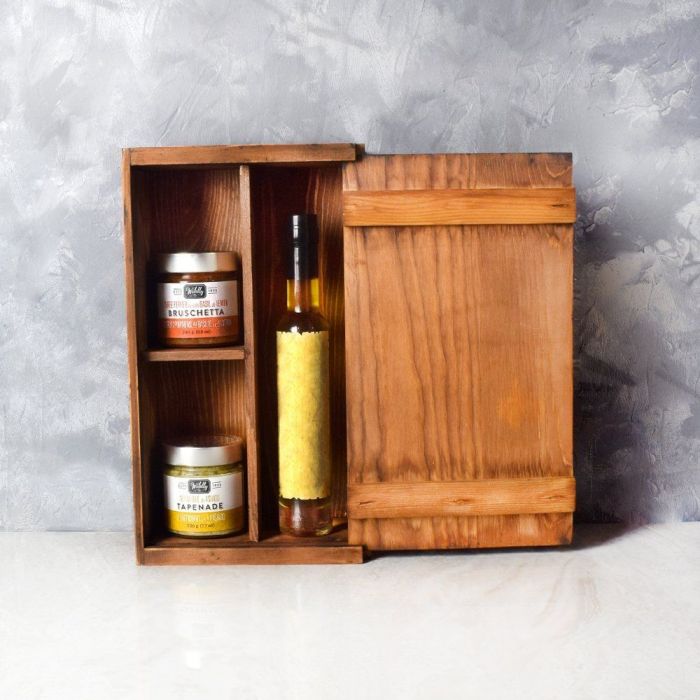 Artisan Gourmet Food Gift Crate with Olive Oil & Bruschetta – how the gift is presented