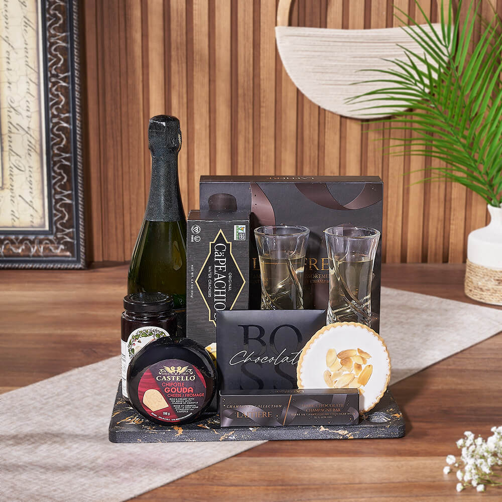 Chocolate and Cheese Gift Basket – how the gift is presented