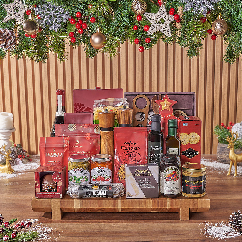 Festive Wine and Gourmet Assortment Basket – how the gift is presented