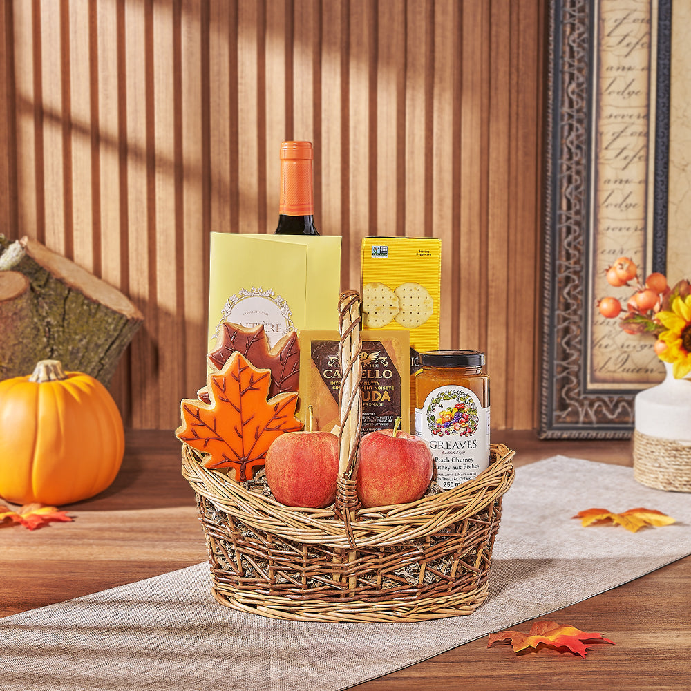 Wine and Snacks Thanksgiving Basket – how the gift is presented