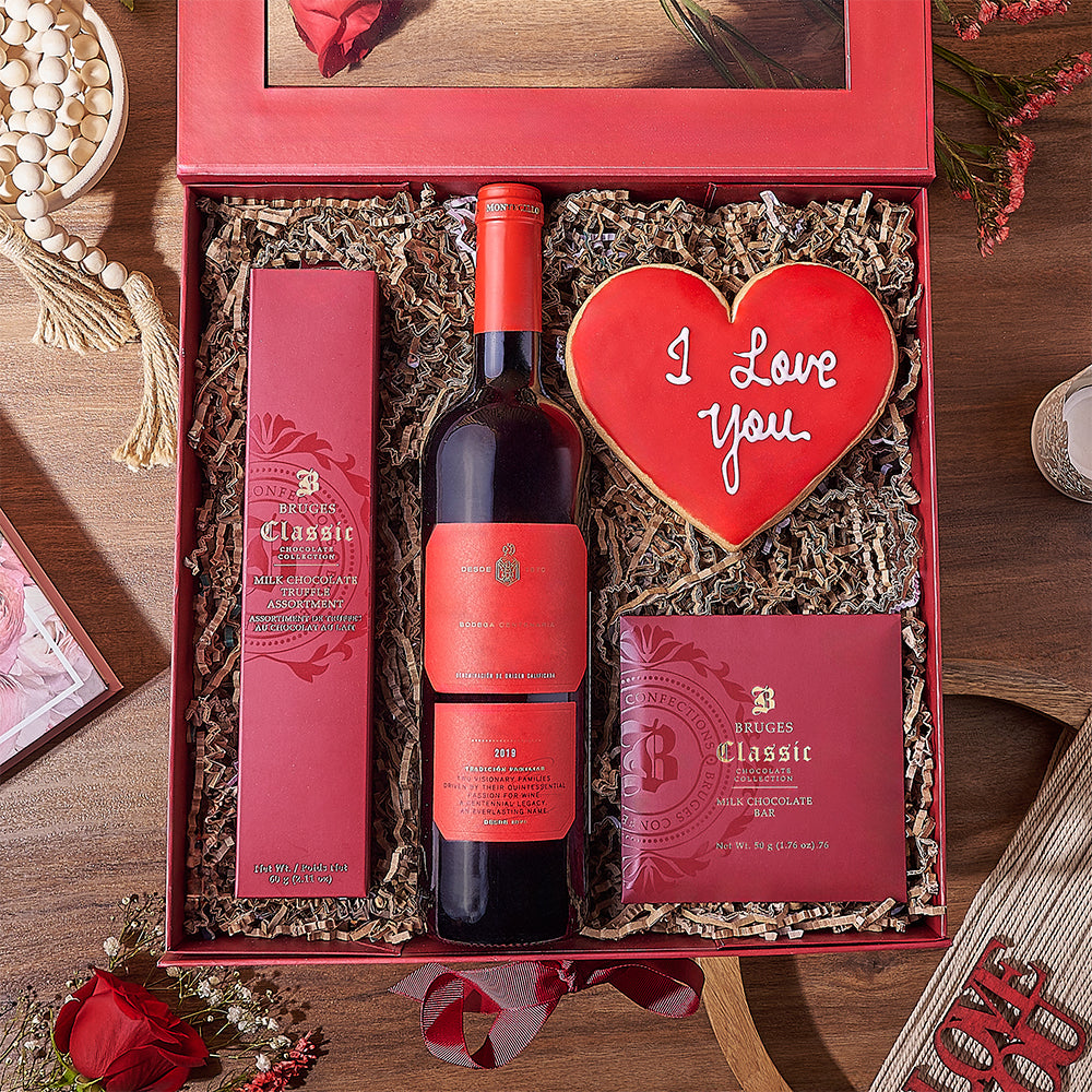 Red Wine and Bruges Gourmet Treats in Valentine's Folding Box – how the gift is presented