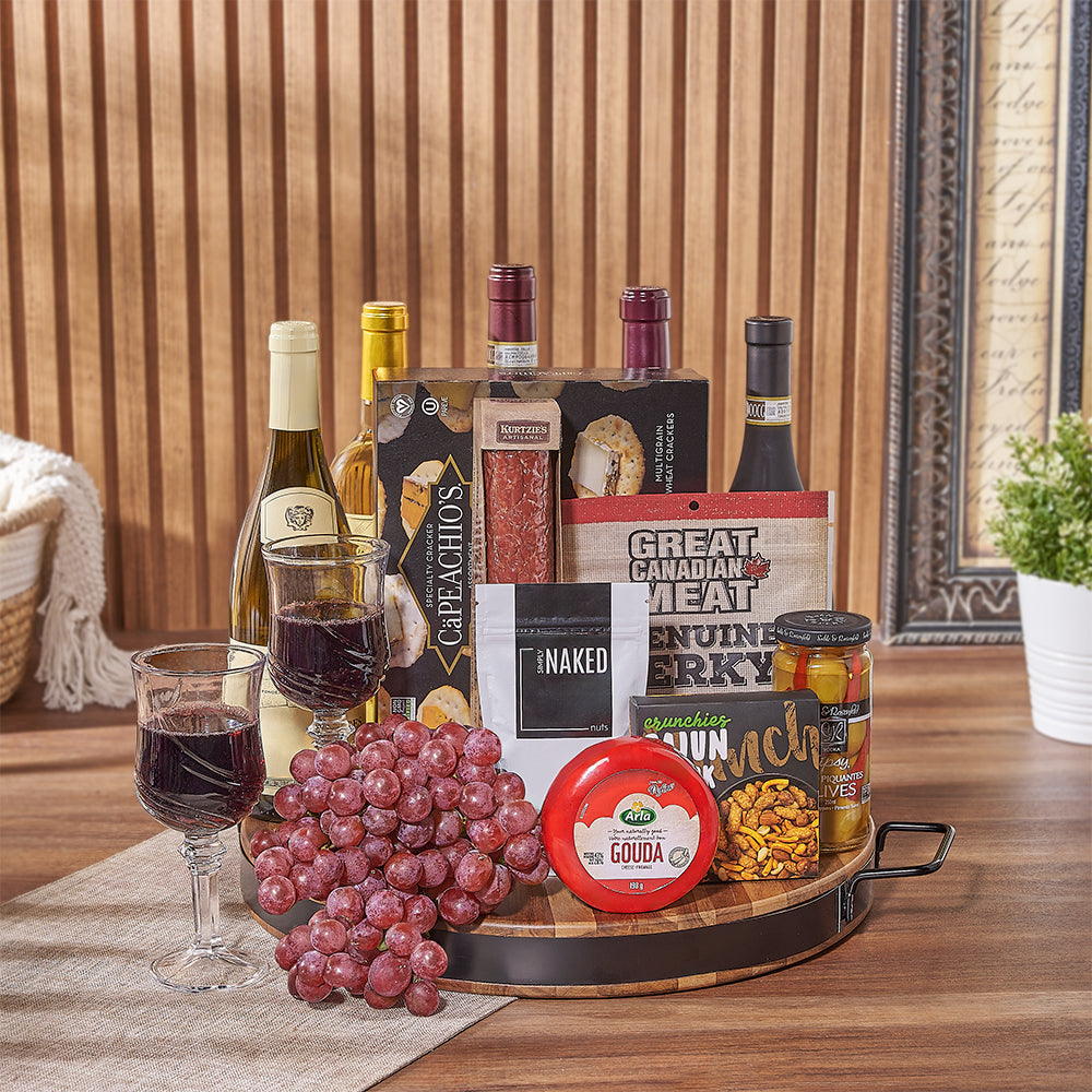 Assorted Wine and Snack Gift Set – how the gift is presented