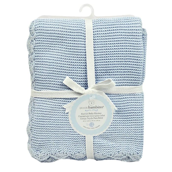 Medium Wicker Basket with Champagne and BOSS Milk Chocolate Gift – how the gift is presented