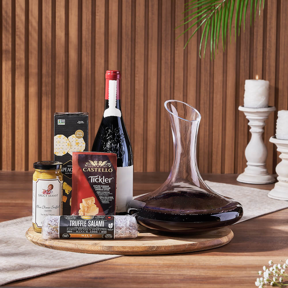 Wine and Cheese Decanter Gift – how the gift is presented
