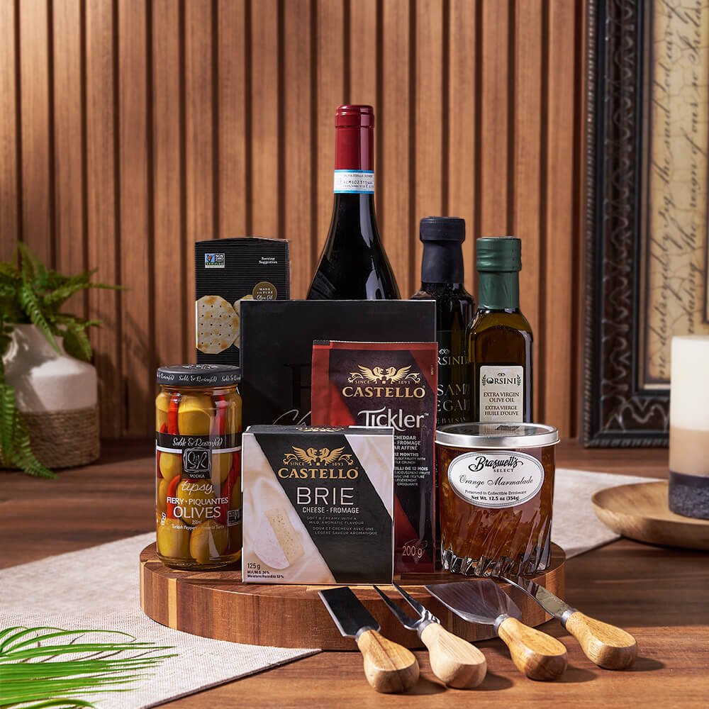 Wine Gift Basket Featuring Brie, Cheddar, and Fine Crackers – how the gift is presented