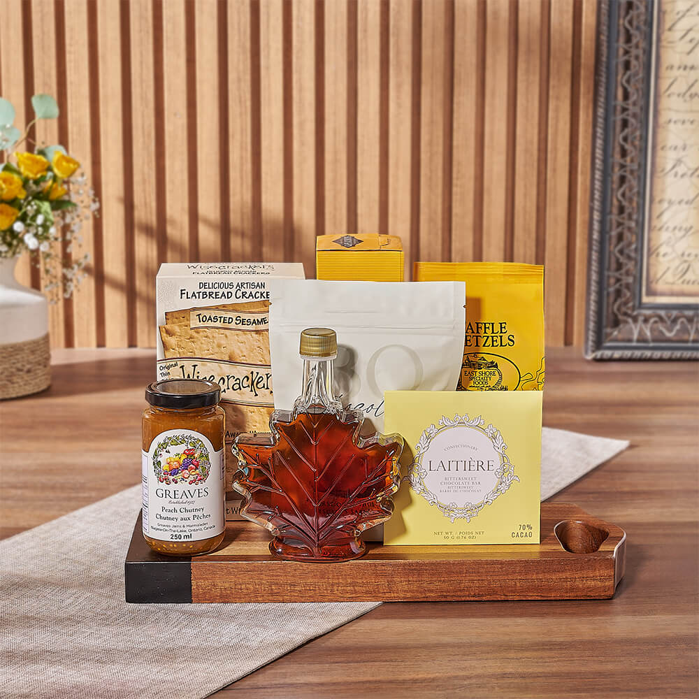 Artisan Snack Platter Gift Basket with Gourmet Treats – how the gift is presented