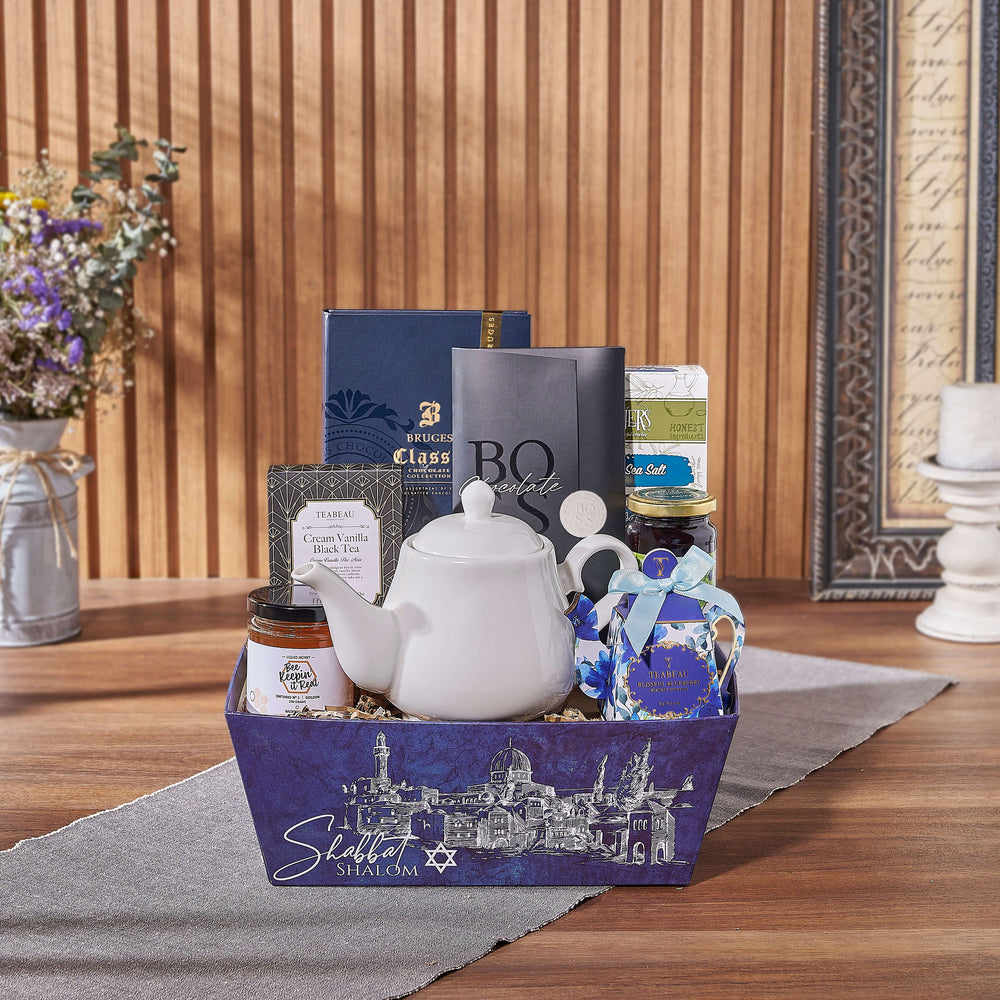 Hanukkah Chocolate and Tea Basket – how the gift is presented