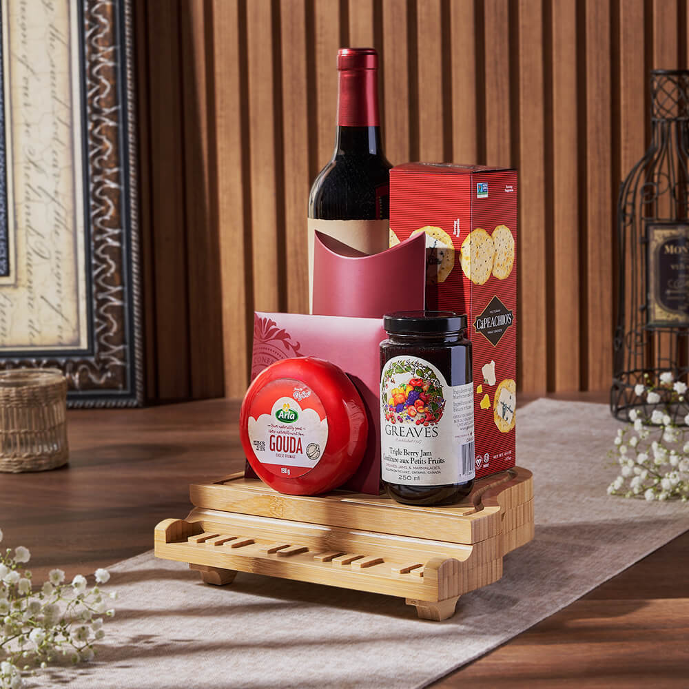 Grand Piano Bamboo Cheese Board Wine Gift Basket – how the gift is presented
