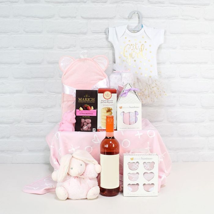 Wine and Gourmet Marich Cookies Gift Basket for Baby Shower – how the gift is presented