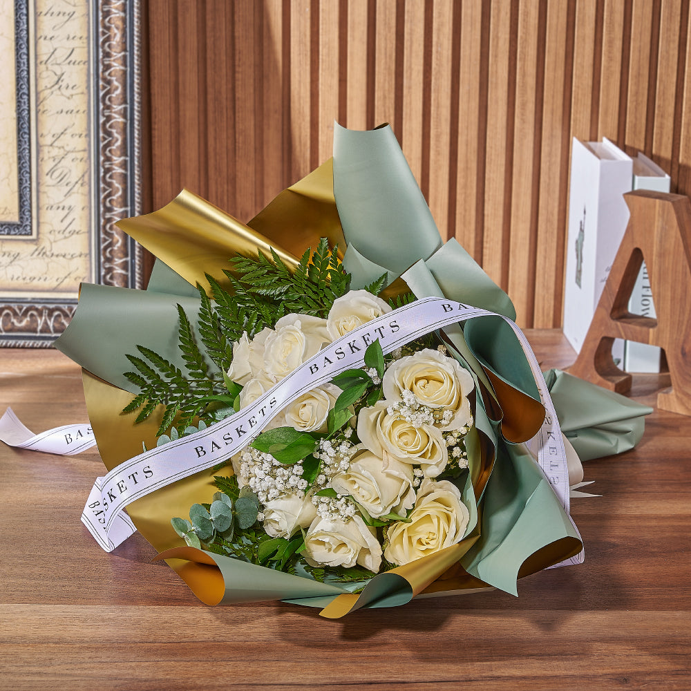White Rose Wrap Bouquet – how the gift is presented