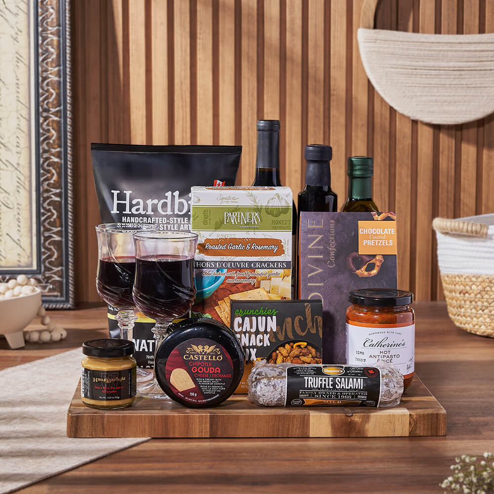 Artisanal Wine Basket with Chips, Cheese, and Wooden Platter – how the gift is presented
