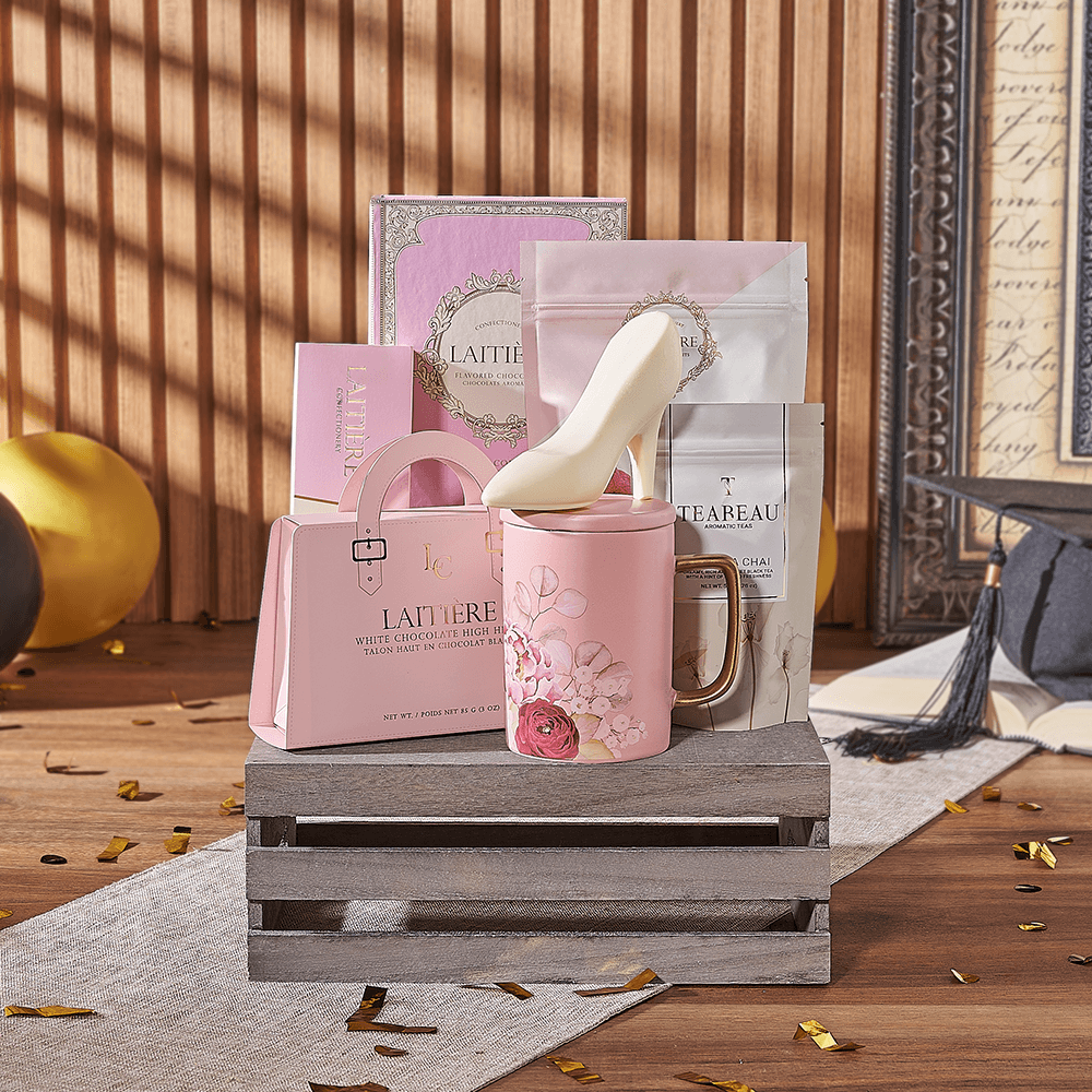 Small Wooden Graduation Gift Crate with Chocolate and Tea – how the gift is presented