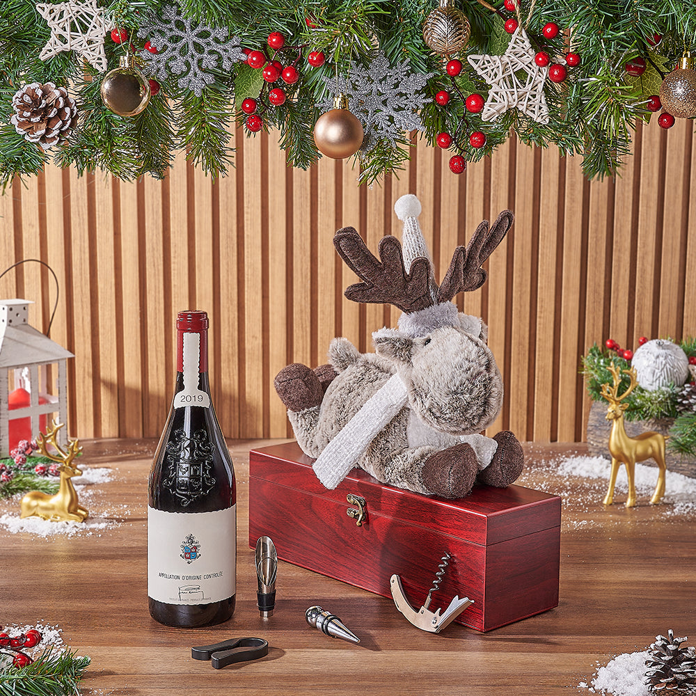 Christmas Wine Gift Set with Essential Tools and Grey Reindeer Plush – how the gift is presented