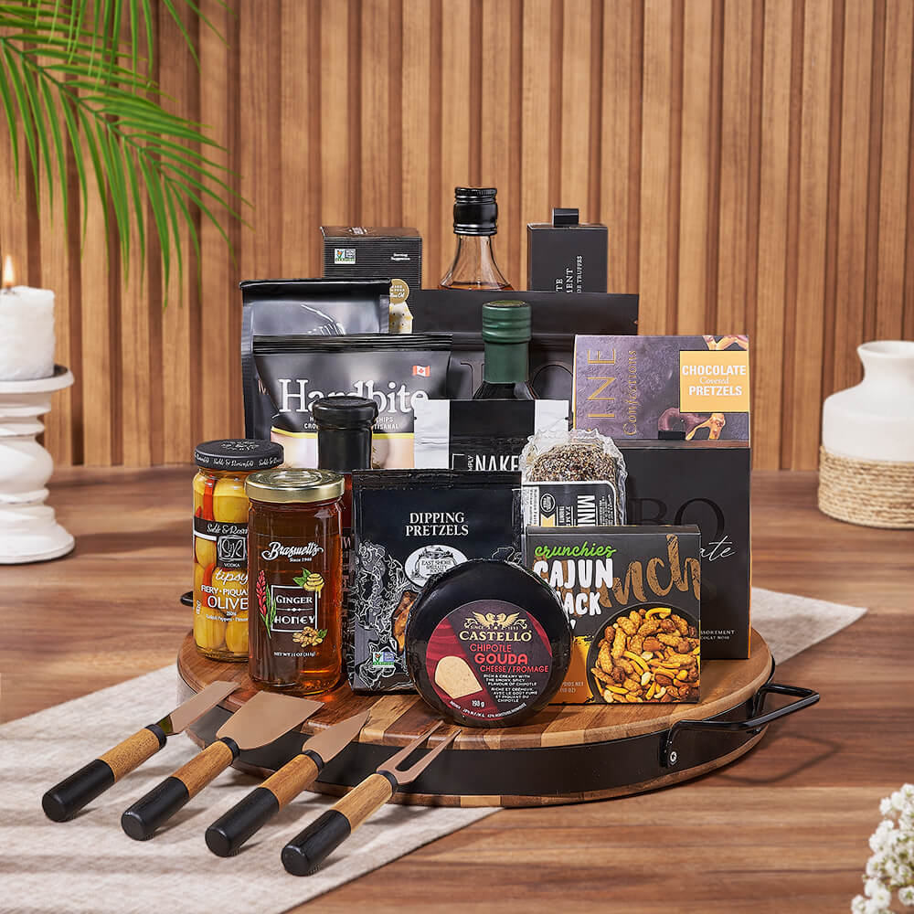 Whiskey Gift Basket with Artisanal Cheese, Chocolates, and Snacks – how the gift is presented