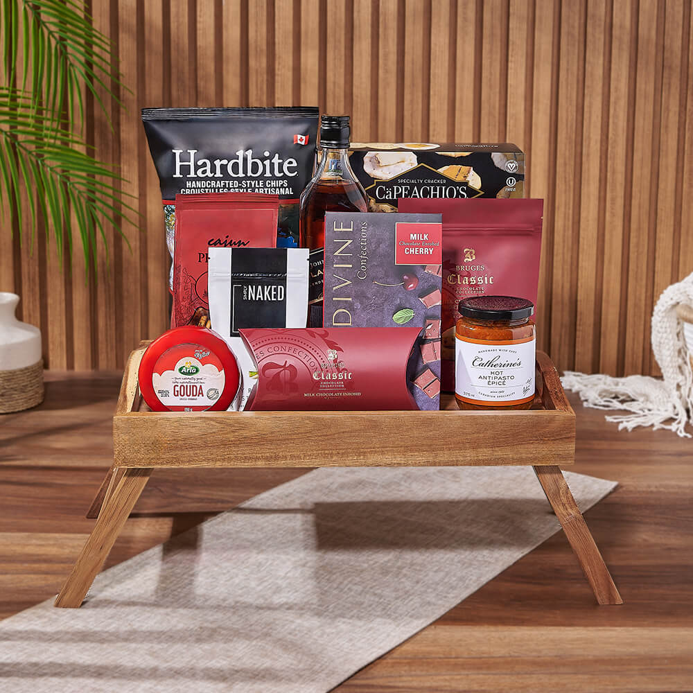 Deluxe Whiskey Gift Basket with Assorted Crackers and Chocolates – how the gift is presented