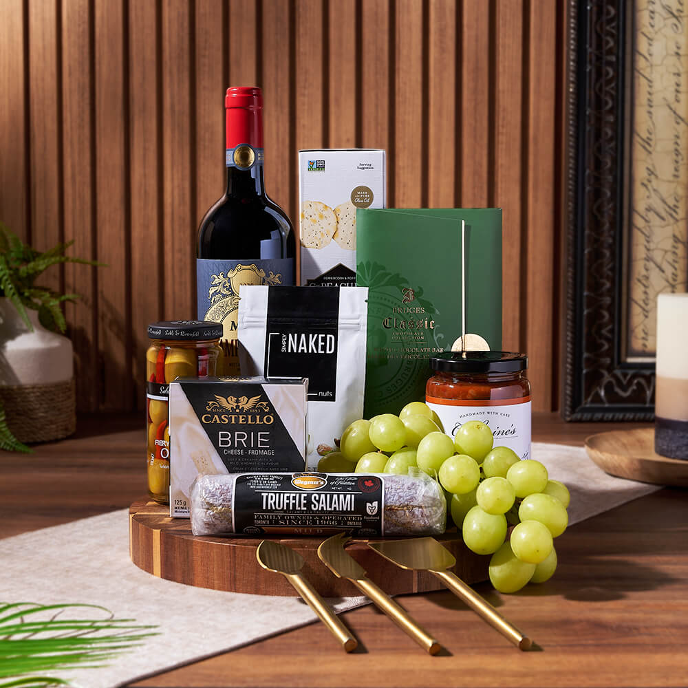 Wine with Gourmet Food Basket – how the gift is presented