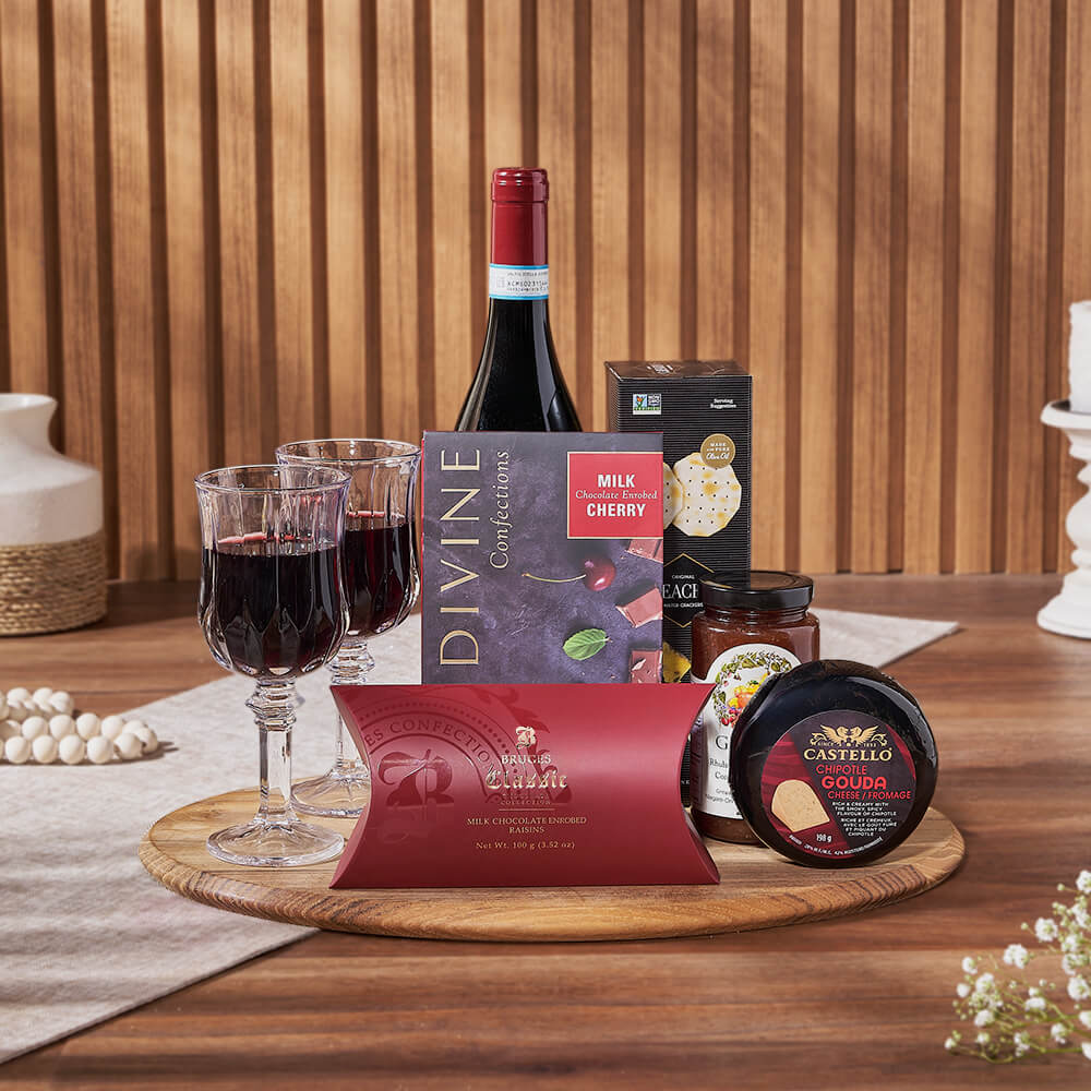 Deluxe Wine Basket Featuring Chipotle Gouda and Milk Chocolate Treats – how the gift is presented