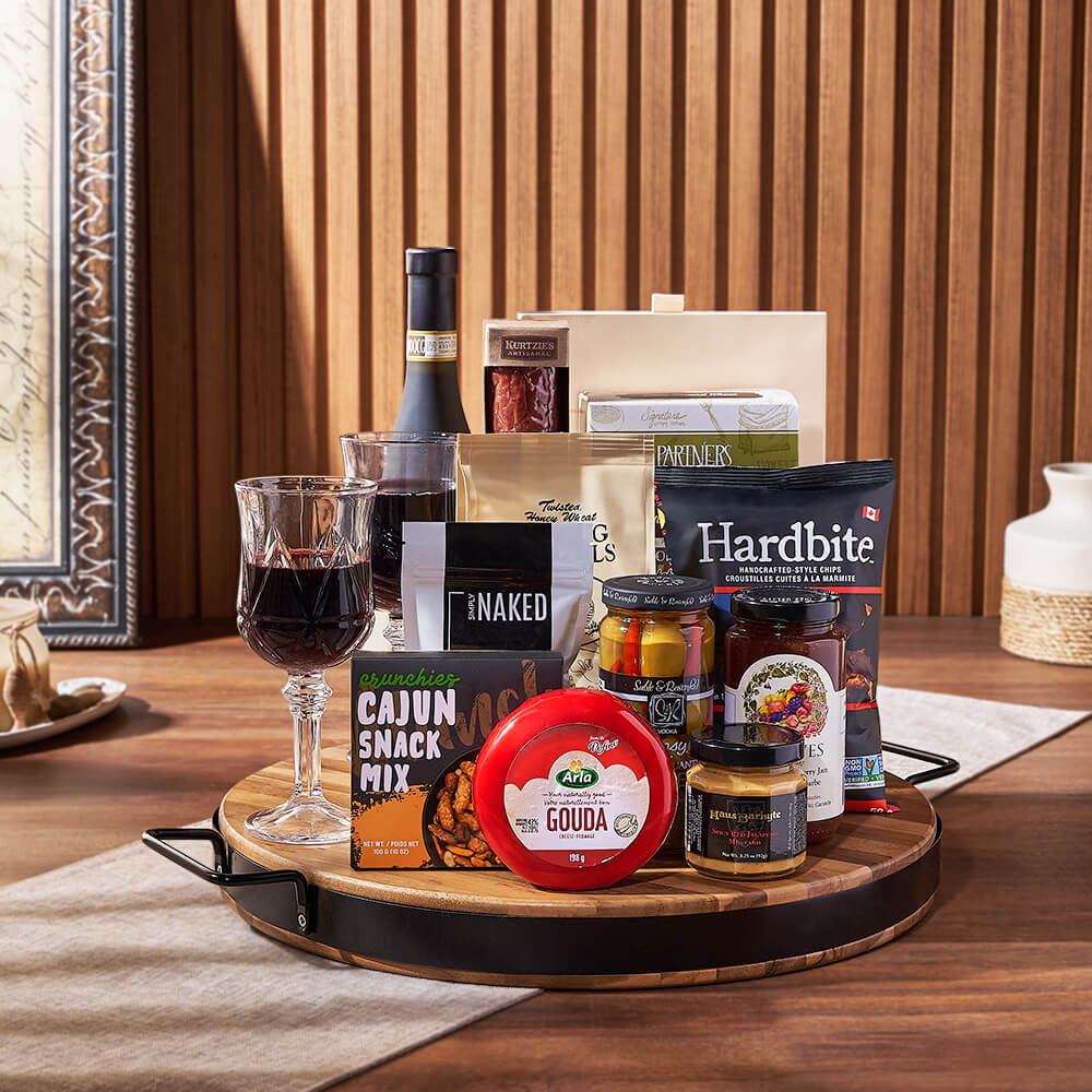 Gourmet Wine Gift Basket with Artisanal Snacks and Two Glasses – how the gift is presented